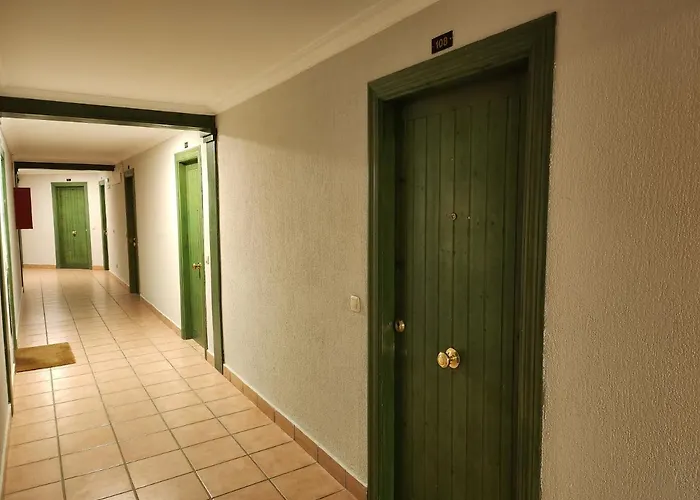 Dornajo En La Plaza סיירה נבדה