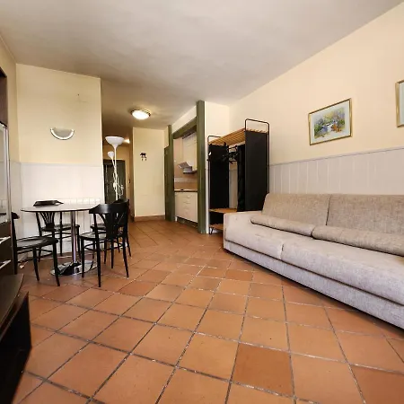 Dornajo En La Plaza *